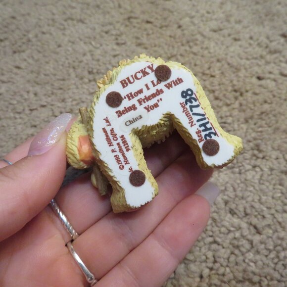 "How I Love Being Friends with You" Bucky Native Bear Figurine 1993 Hillman - Picture 4 of 4